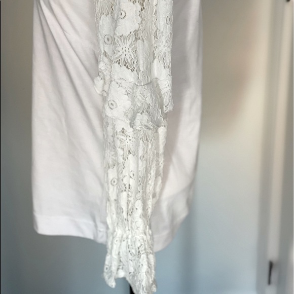 Top with Lace Ruffled Sleeves - Picture 4 of 5